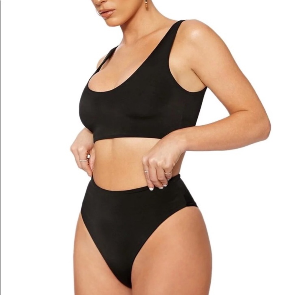 Naked wardrobe bikini